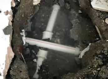 亚东阳台漏水维修公司为您分享楼上楼下漏水怎么处理